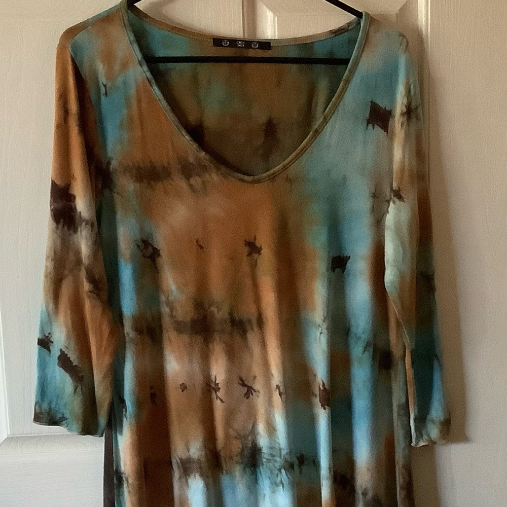 COIN 1004 Brand Asymmetrical long sleeved top, multi color, size L.